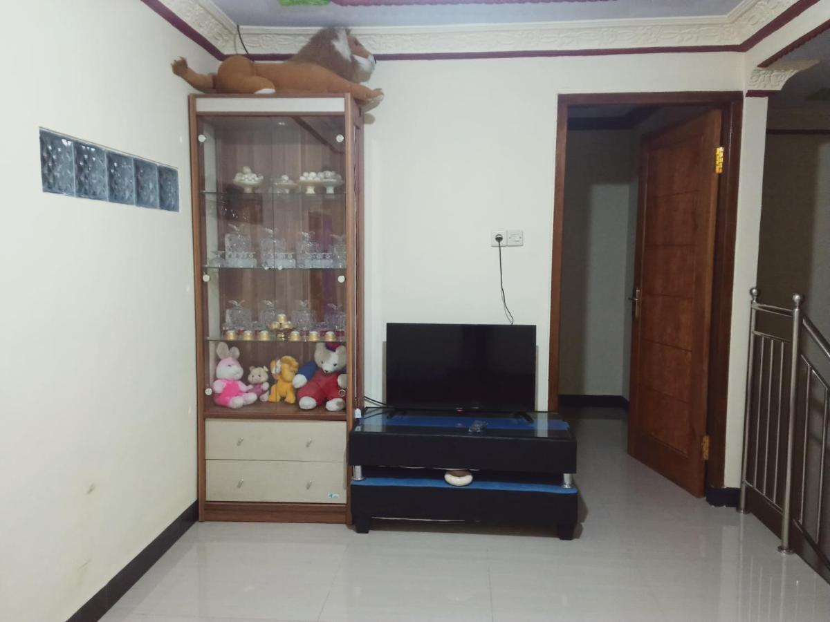 Widodaren Homestay Probolinggo Ngoại thất bức ảnh