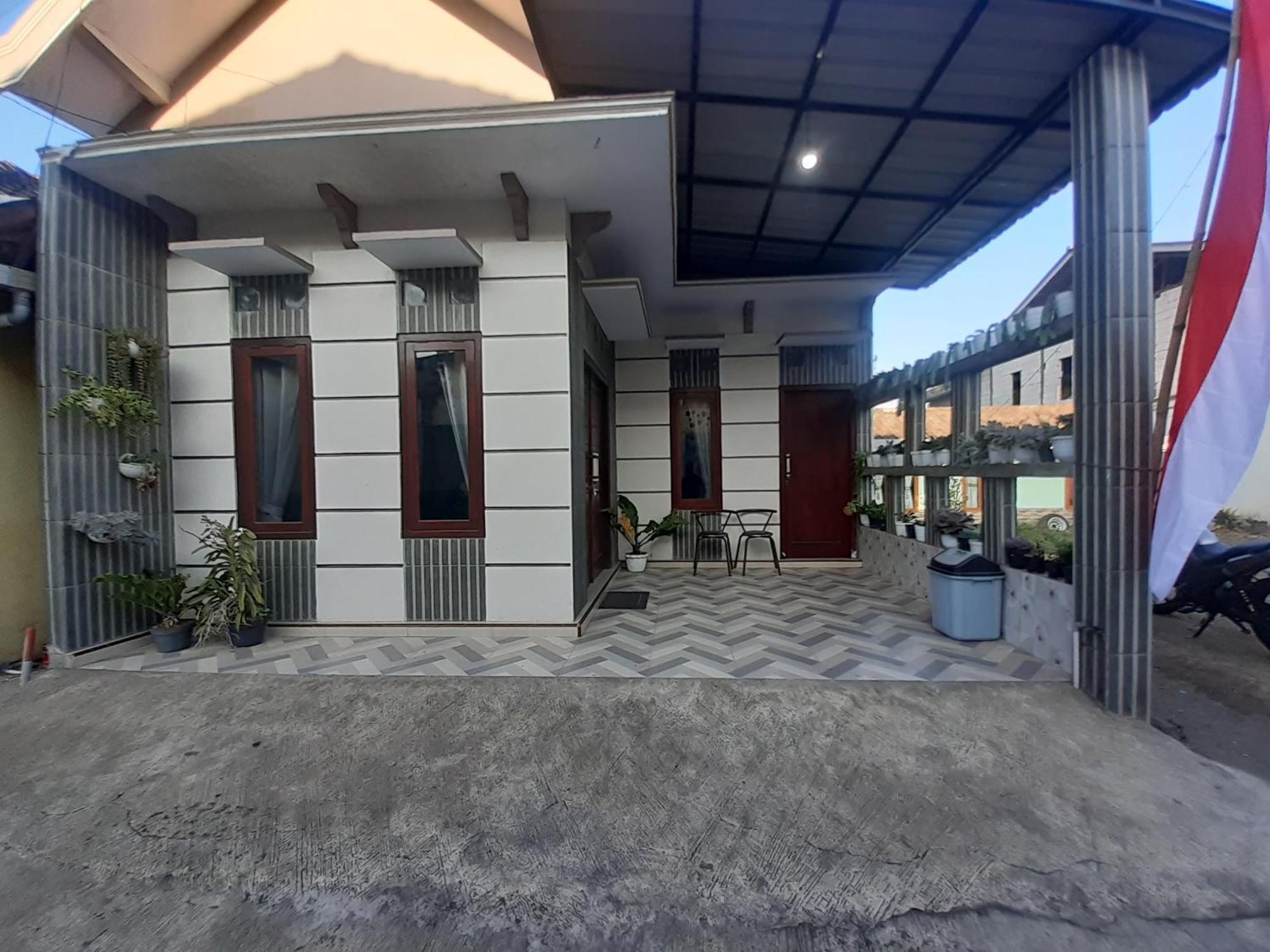 Widodaren Homestay Probolinggo Ngoại thất bức ảnh